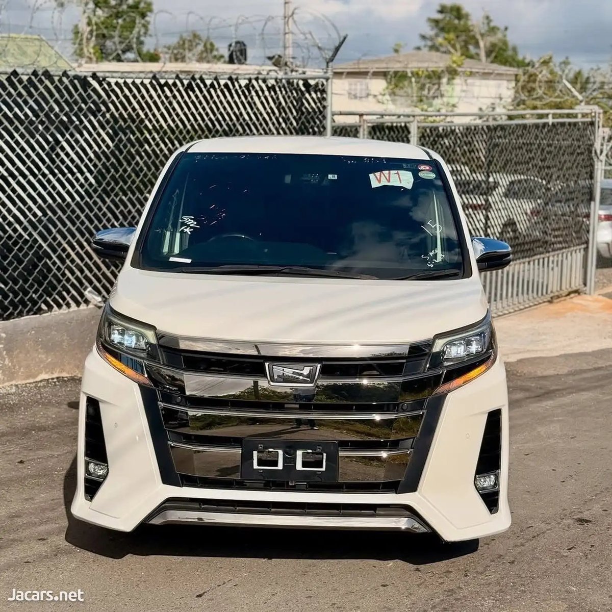 2021 TOYOTA Noah