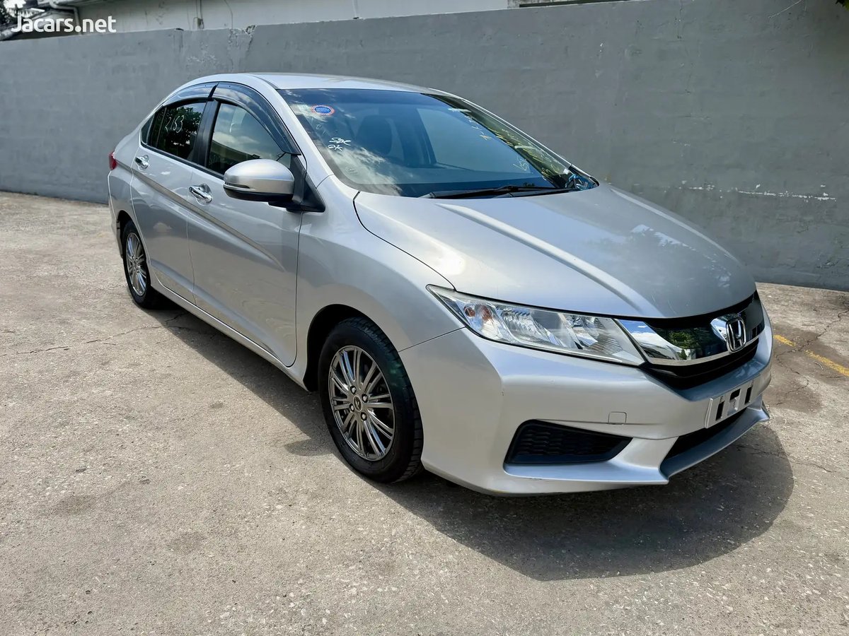 2016 HONDA Grace