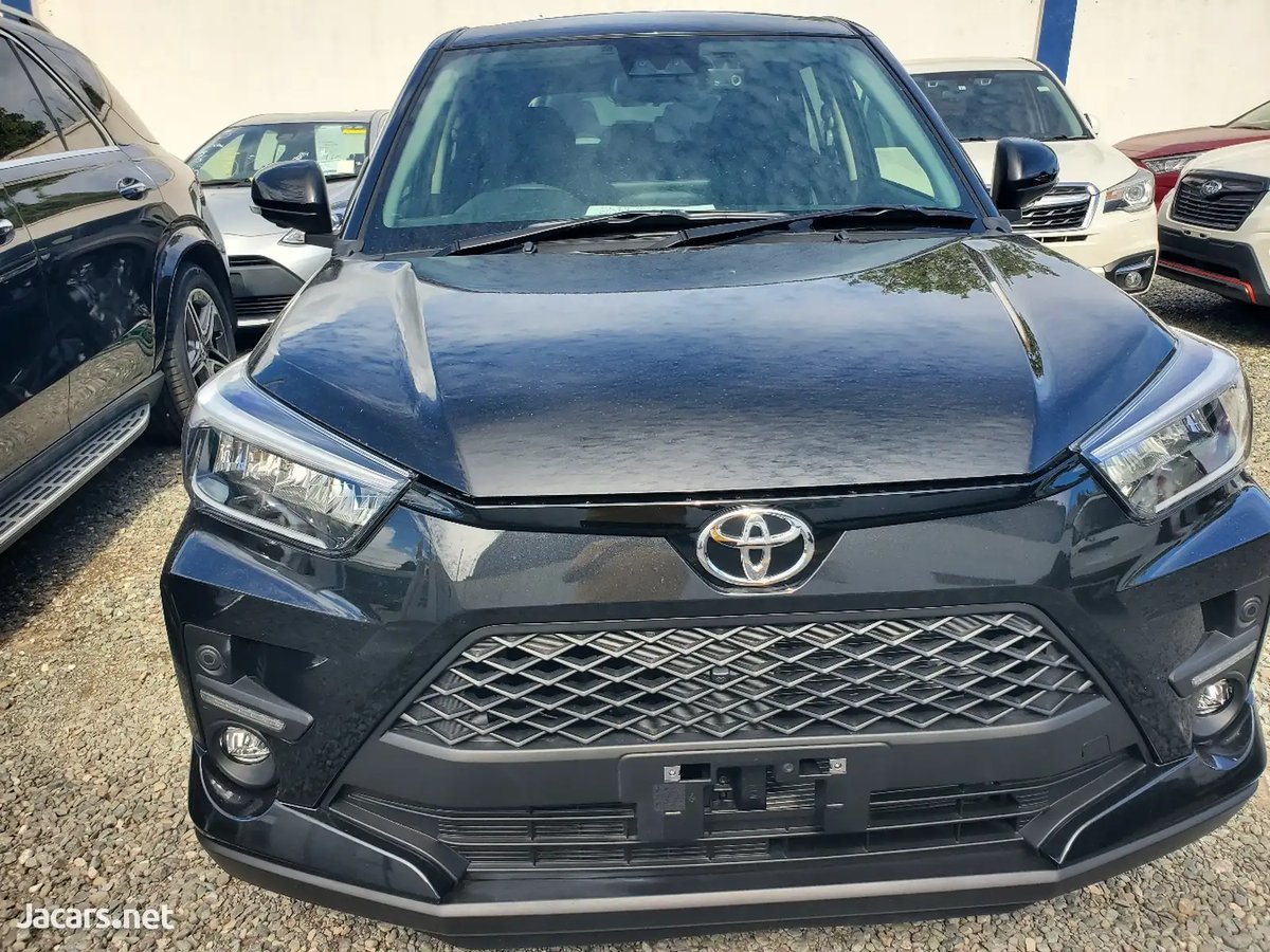 2025 TOYOTA Raize