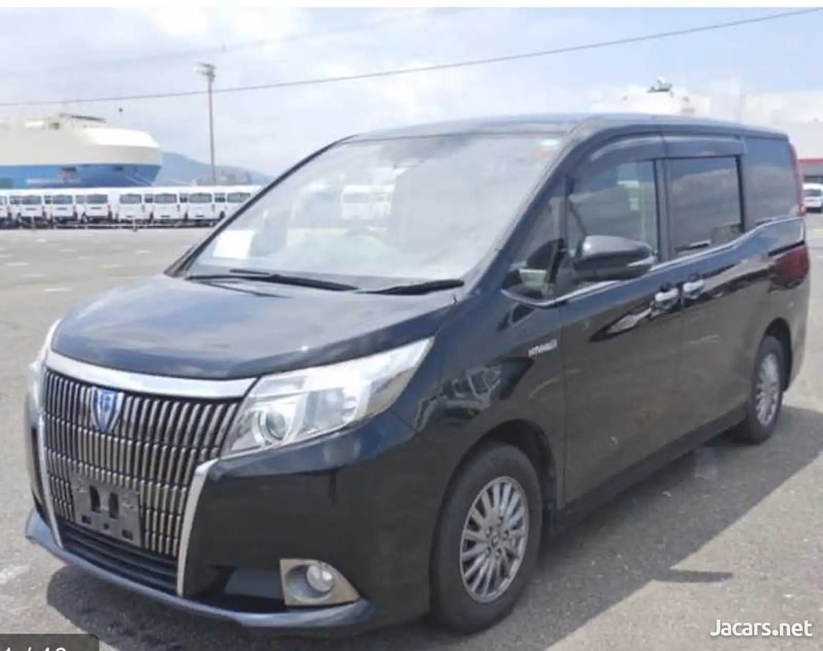 2015 TOYOTA Esquire