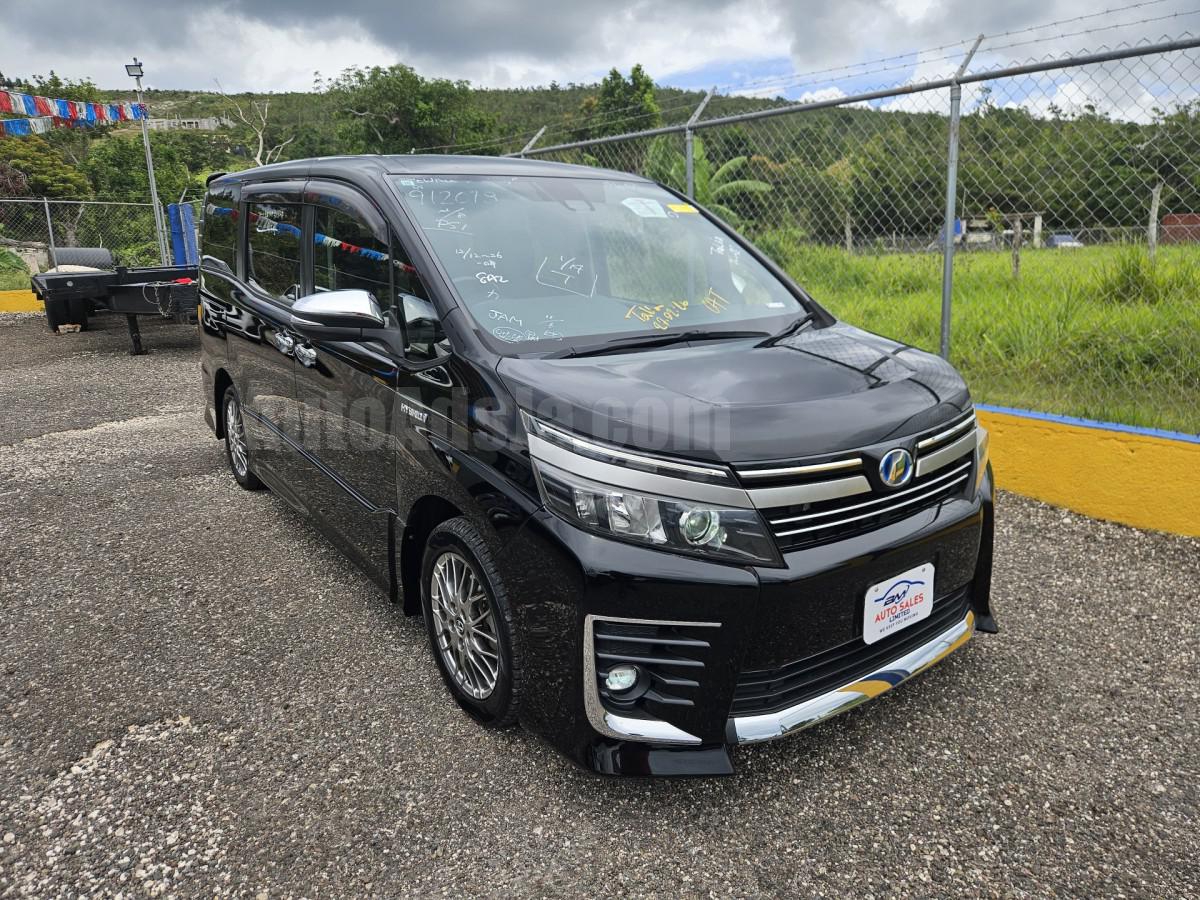 2017 TOYOTA VOXY