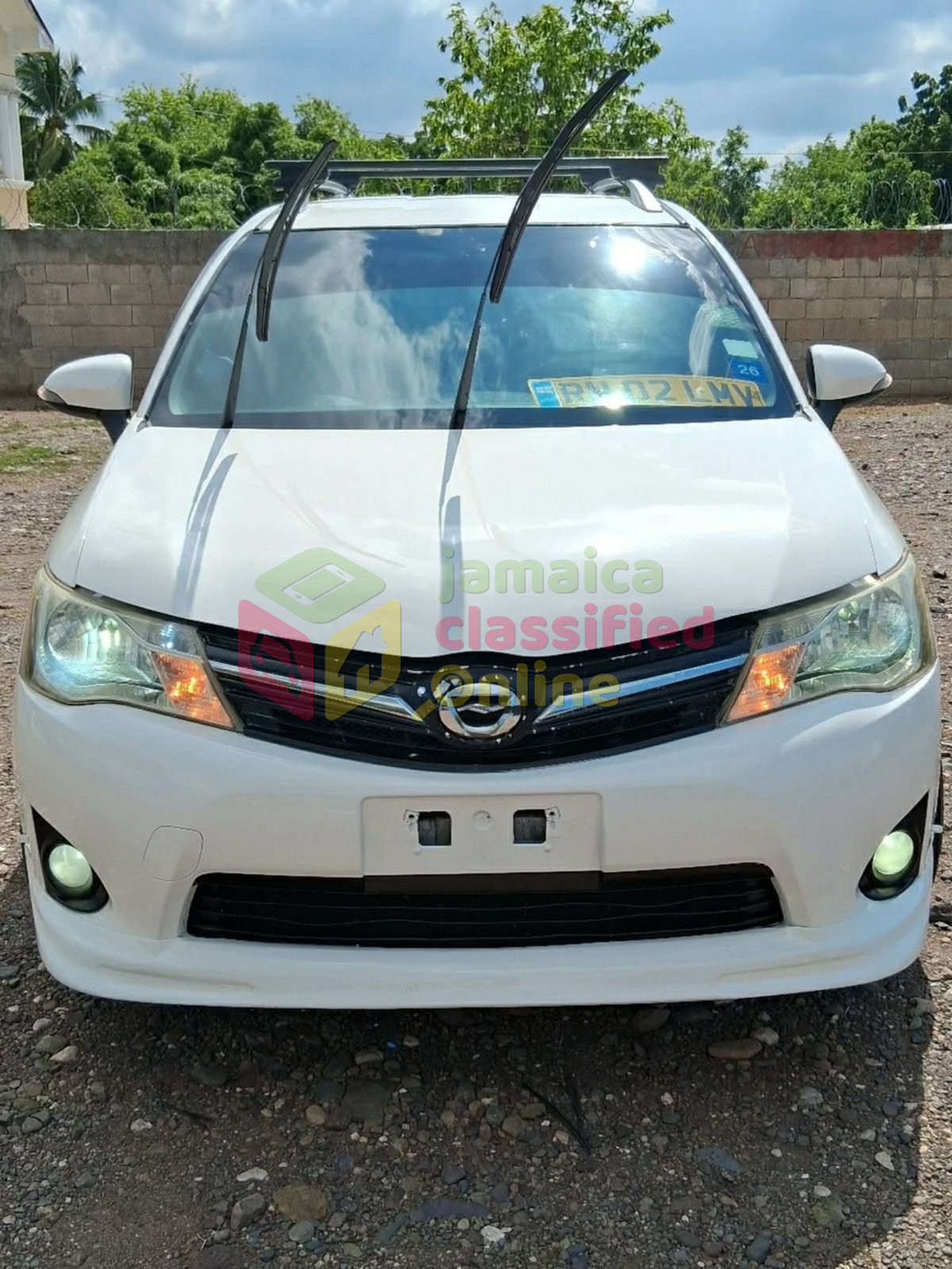 2013 TOYOTA Corolla Fielder X