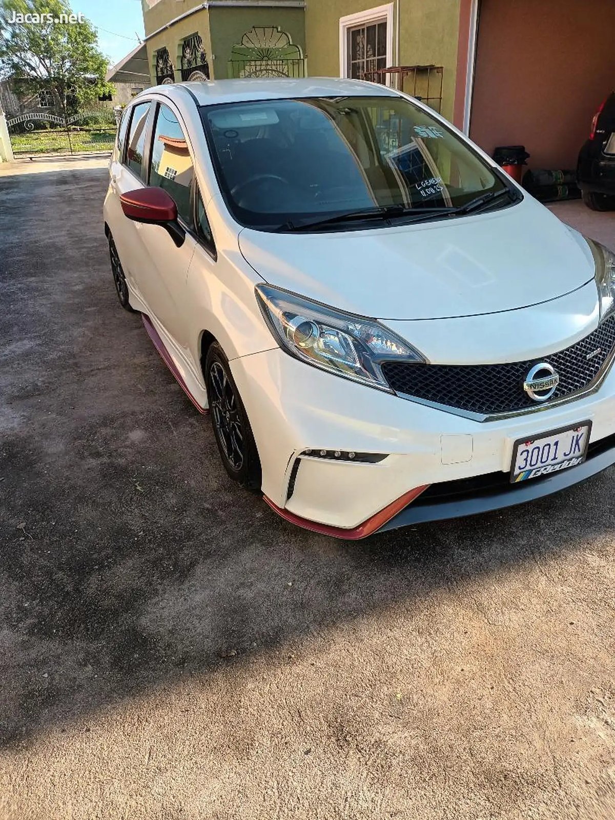 2015 NISSAN Note