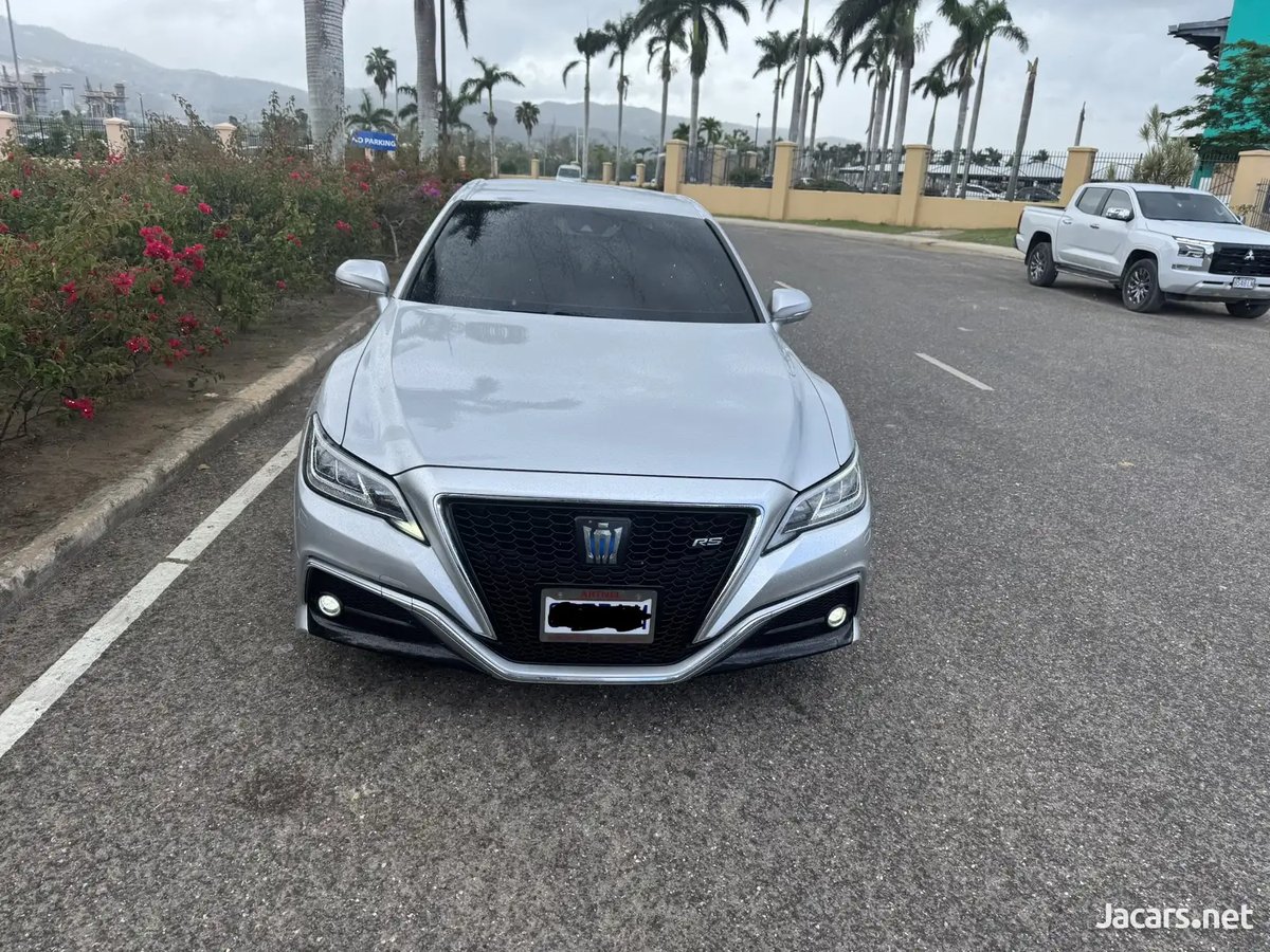 2019 TOYOTA Crown