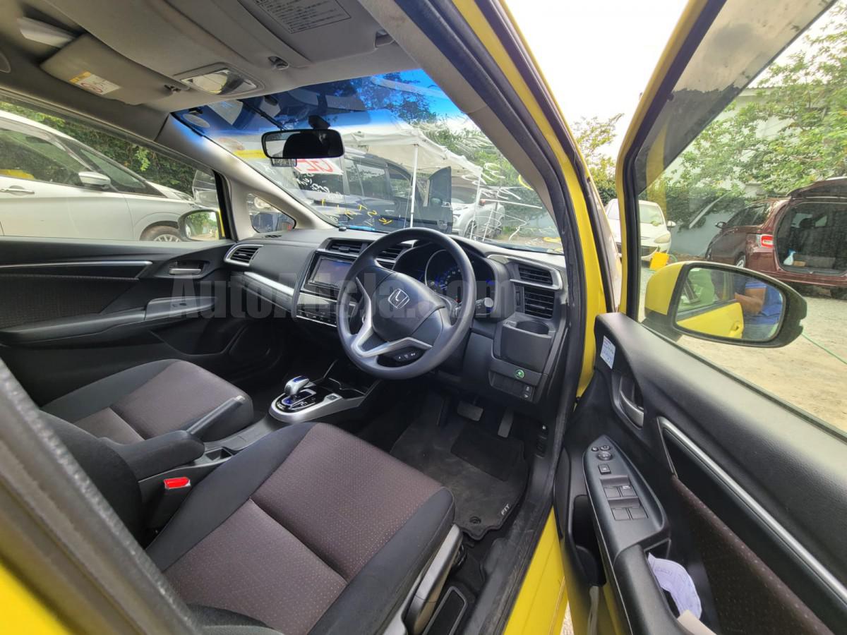 2015 HONDA FIT