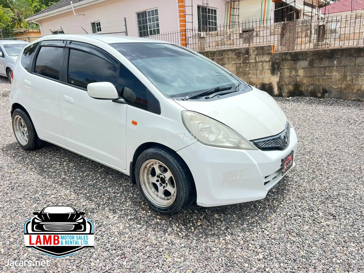 2012 HONDA Fit