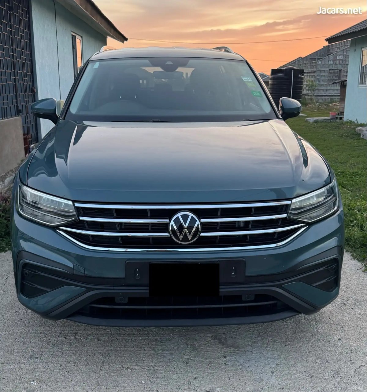 2022 VOLKSWAGEN Tiguan