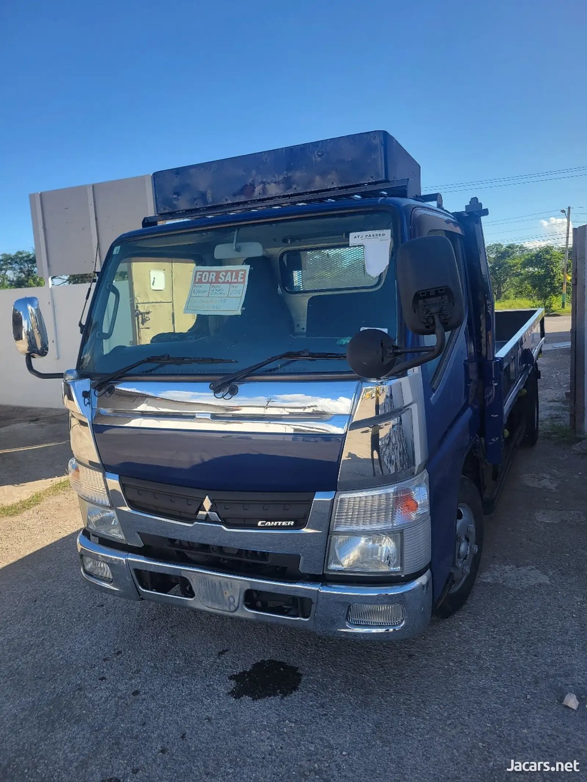 MITSUBISHI Canter