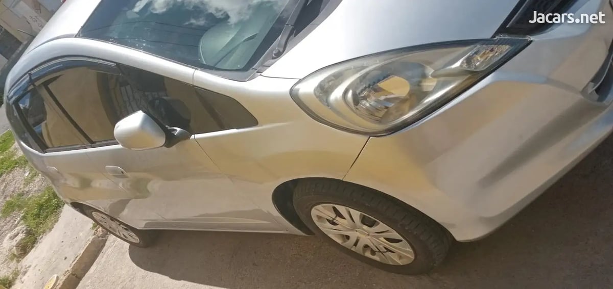 2013 HONDA Fit