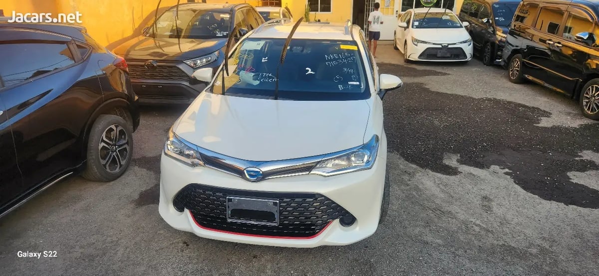 2017 TOYOTA Fielder