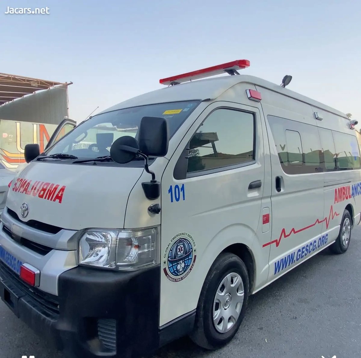 TOYOTA Hiace