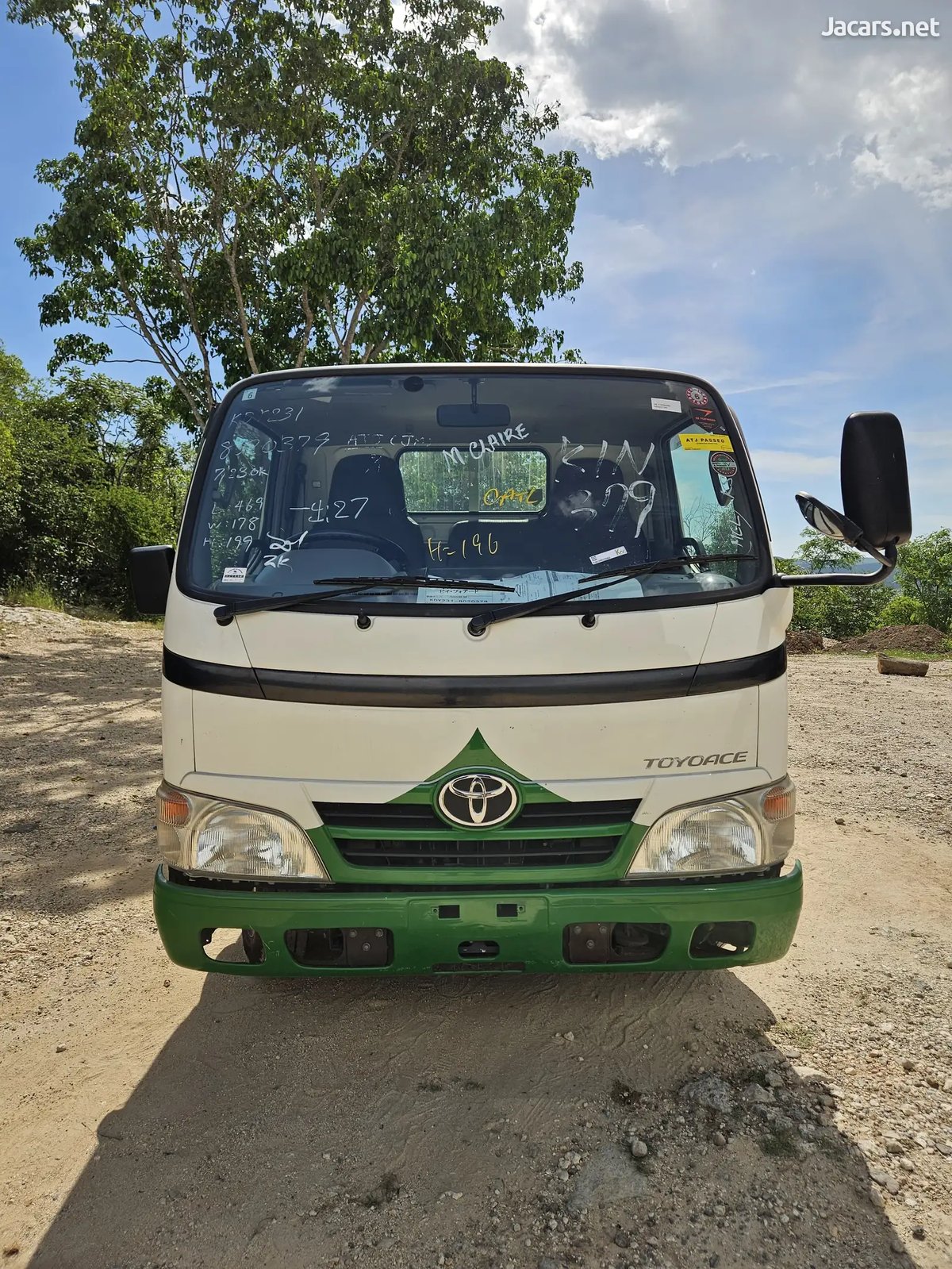 2015 TOYOTA Light