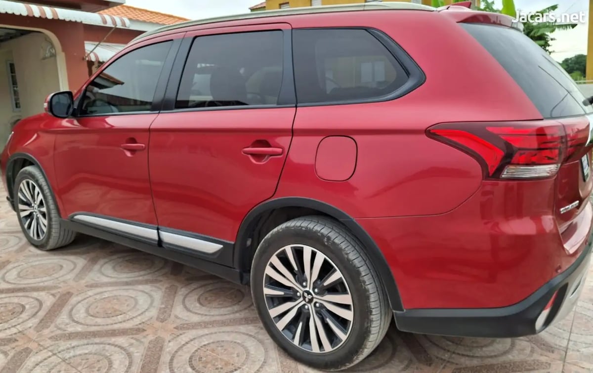 2019 MITSUBISHI Outlander/Airtrek