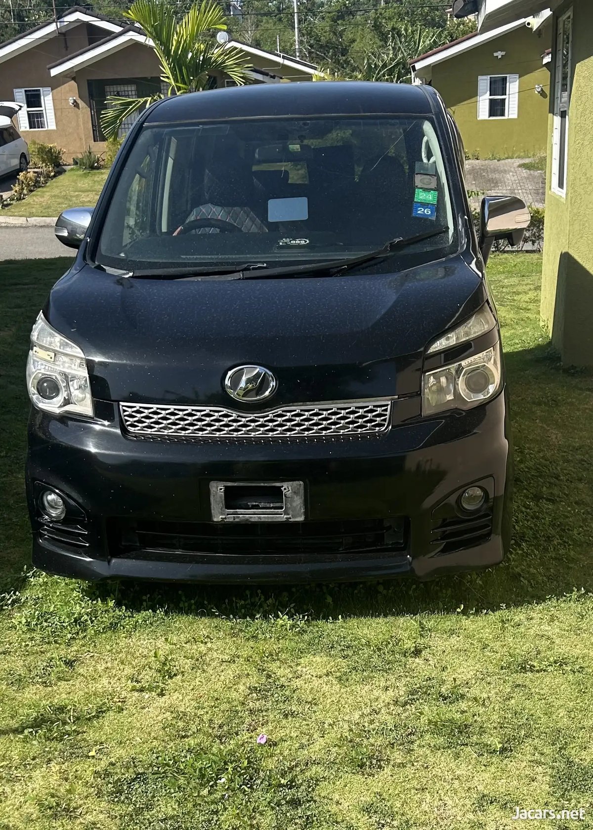 2011 TOYOTA Voxy