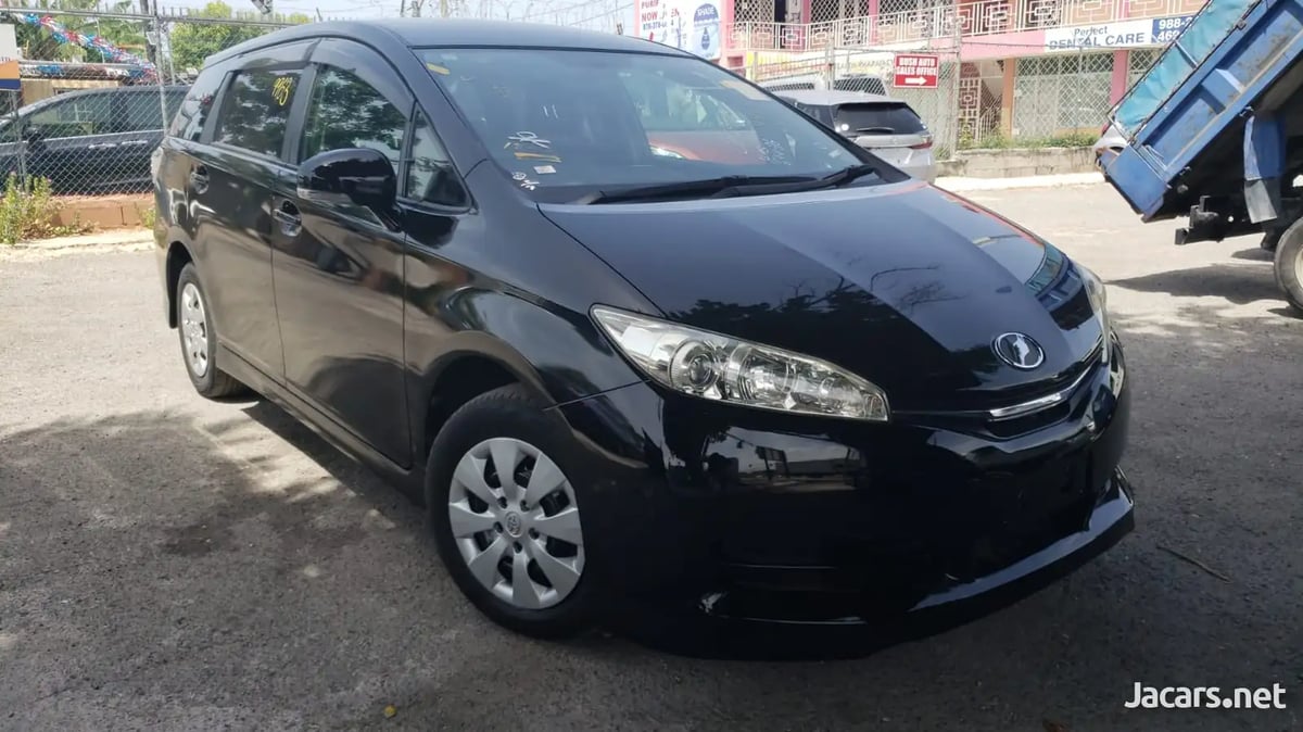 2017 TOYOTA Wish