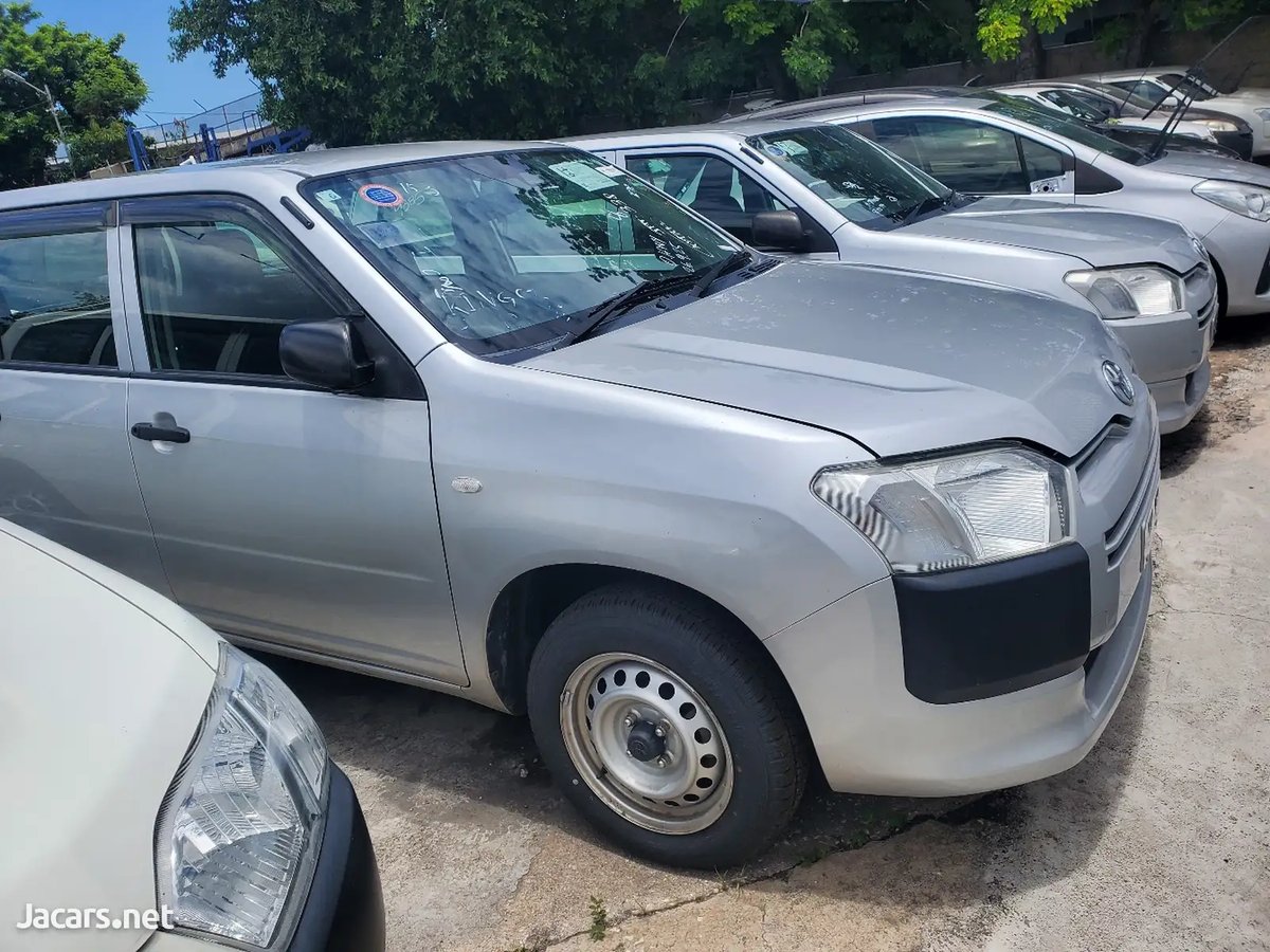 2020 TOYOTA Succeed