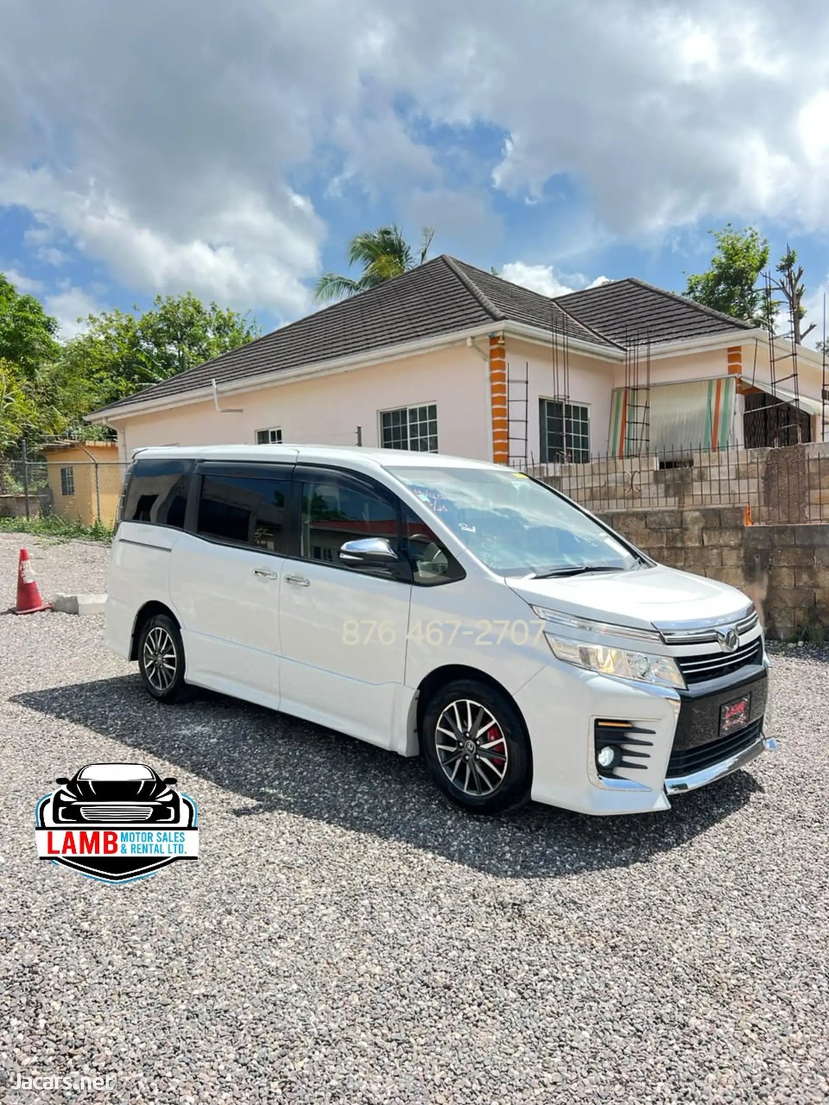2015 TOYOTA Voxy
