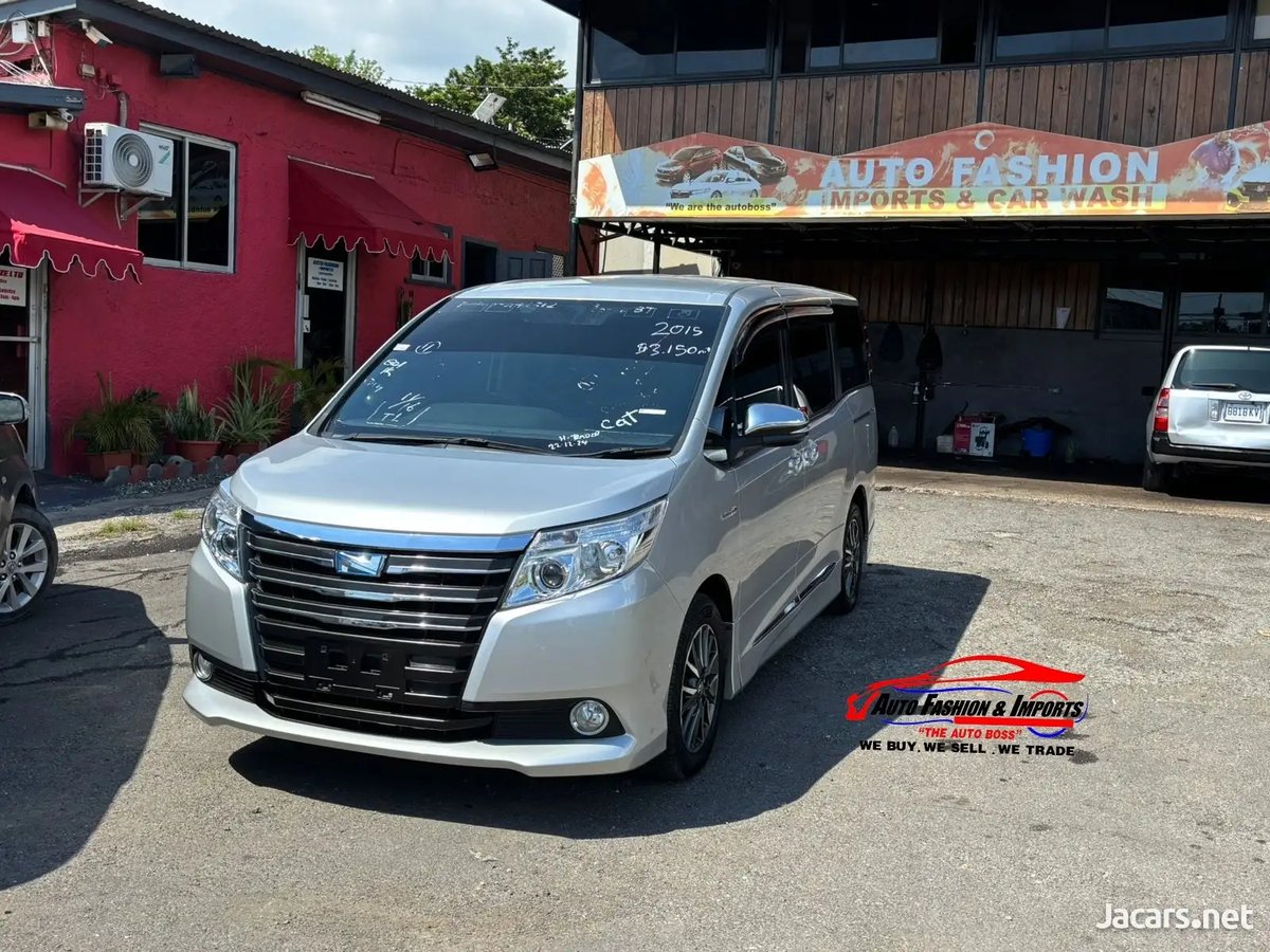 2015 TOYOTA Noah