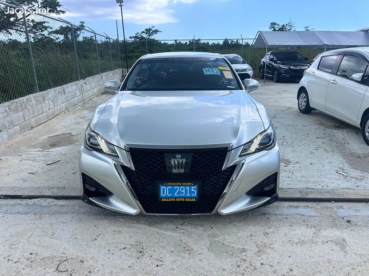 2016 TOYOTA Crown