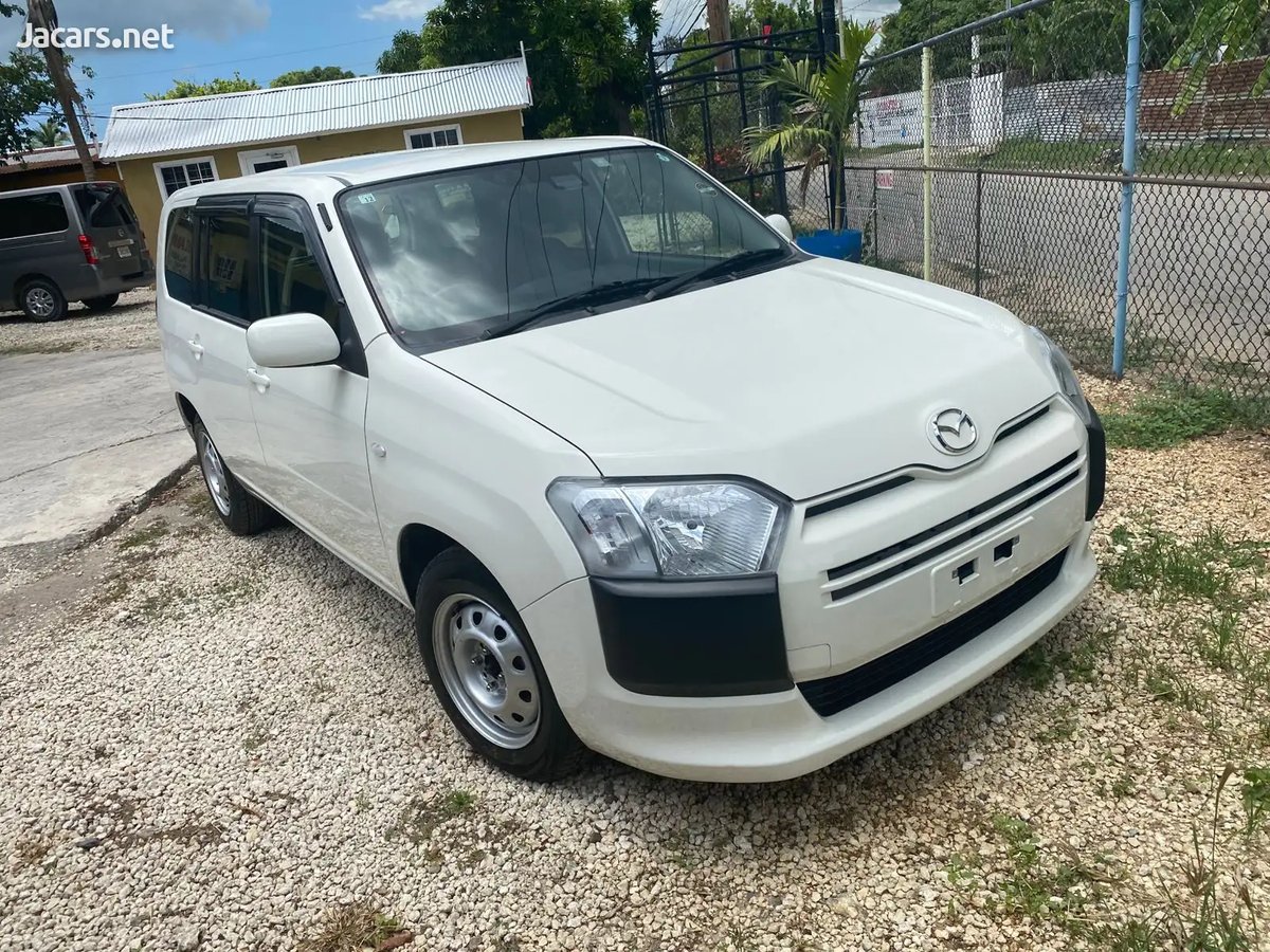 2018 MAZDA Familia