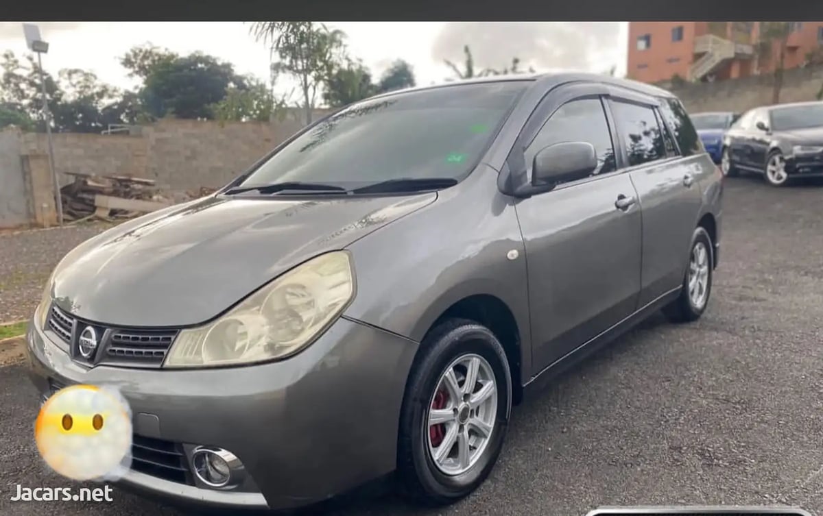2013 NISSAN Wingroad