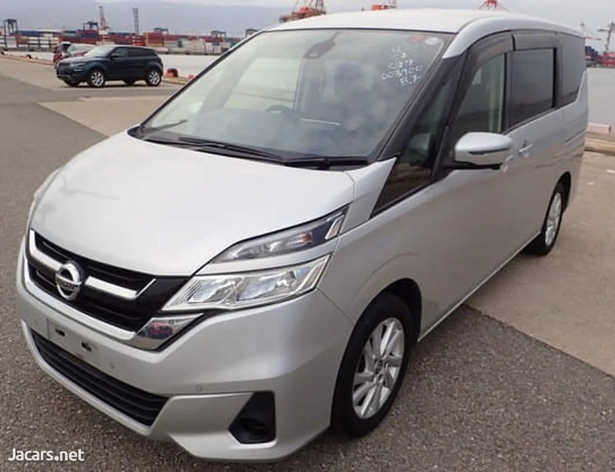 2017 NISSAN Serena