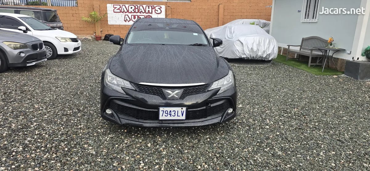 2017 TOYOTA Mark