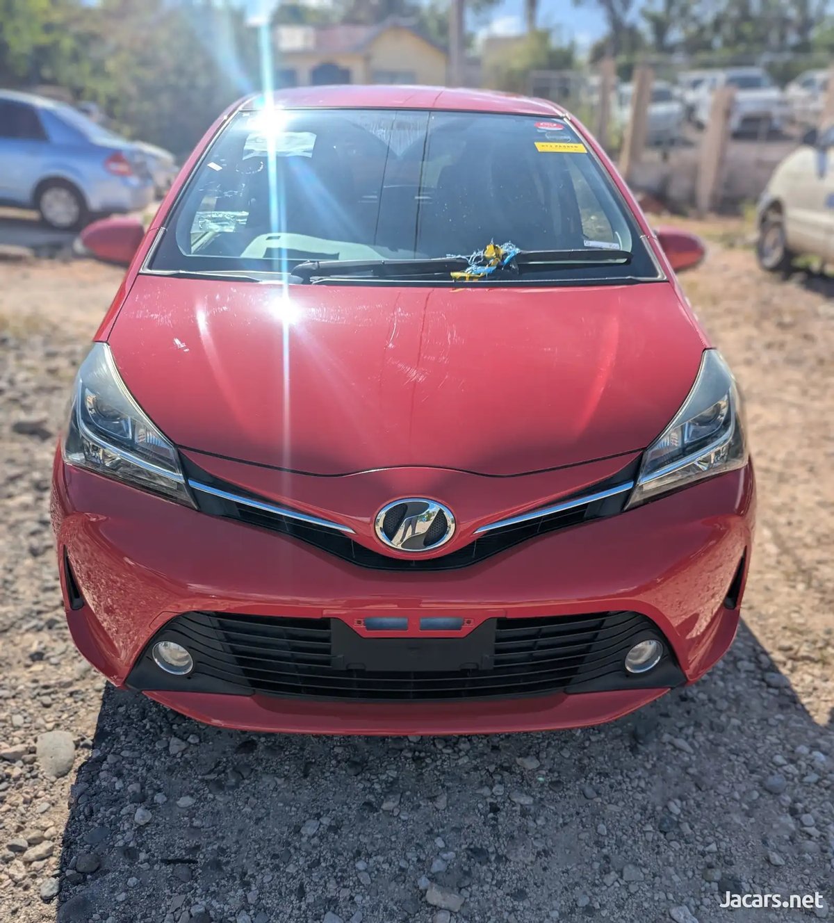 2016 TOYOTA Vitz