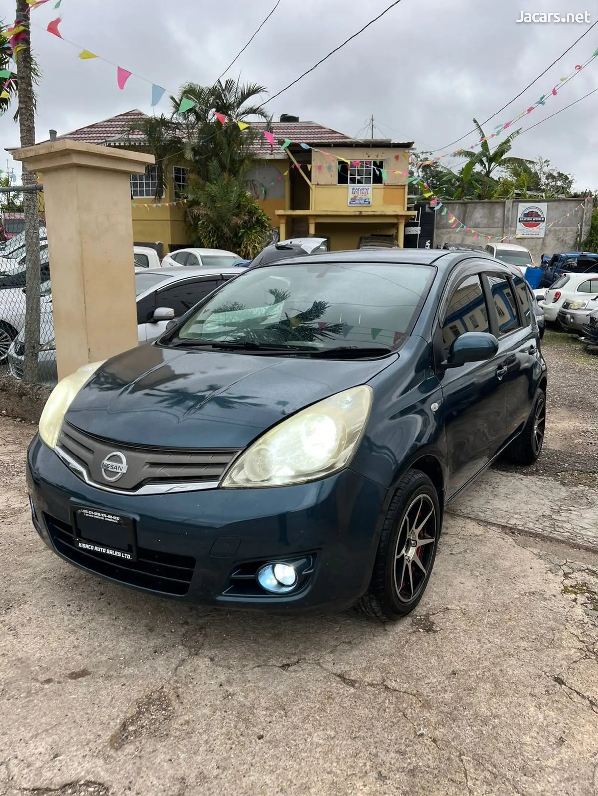 2011 NISSAN Note