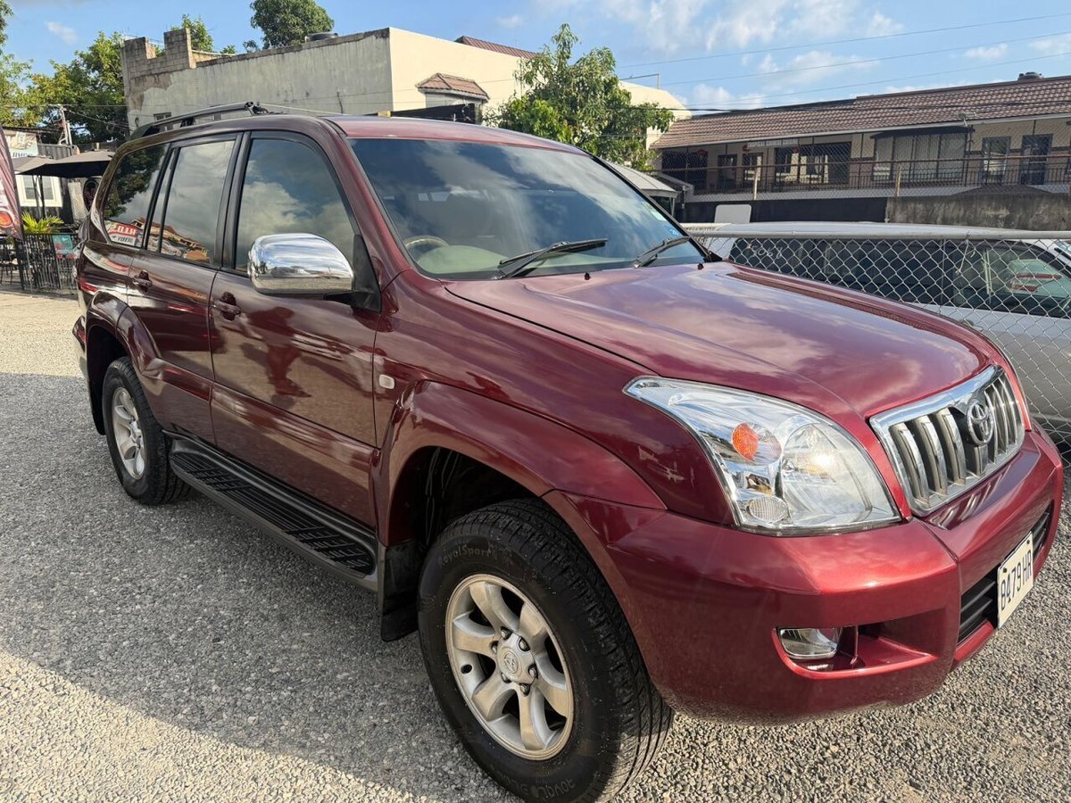 2004 TOYOTA Prado