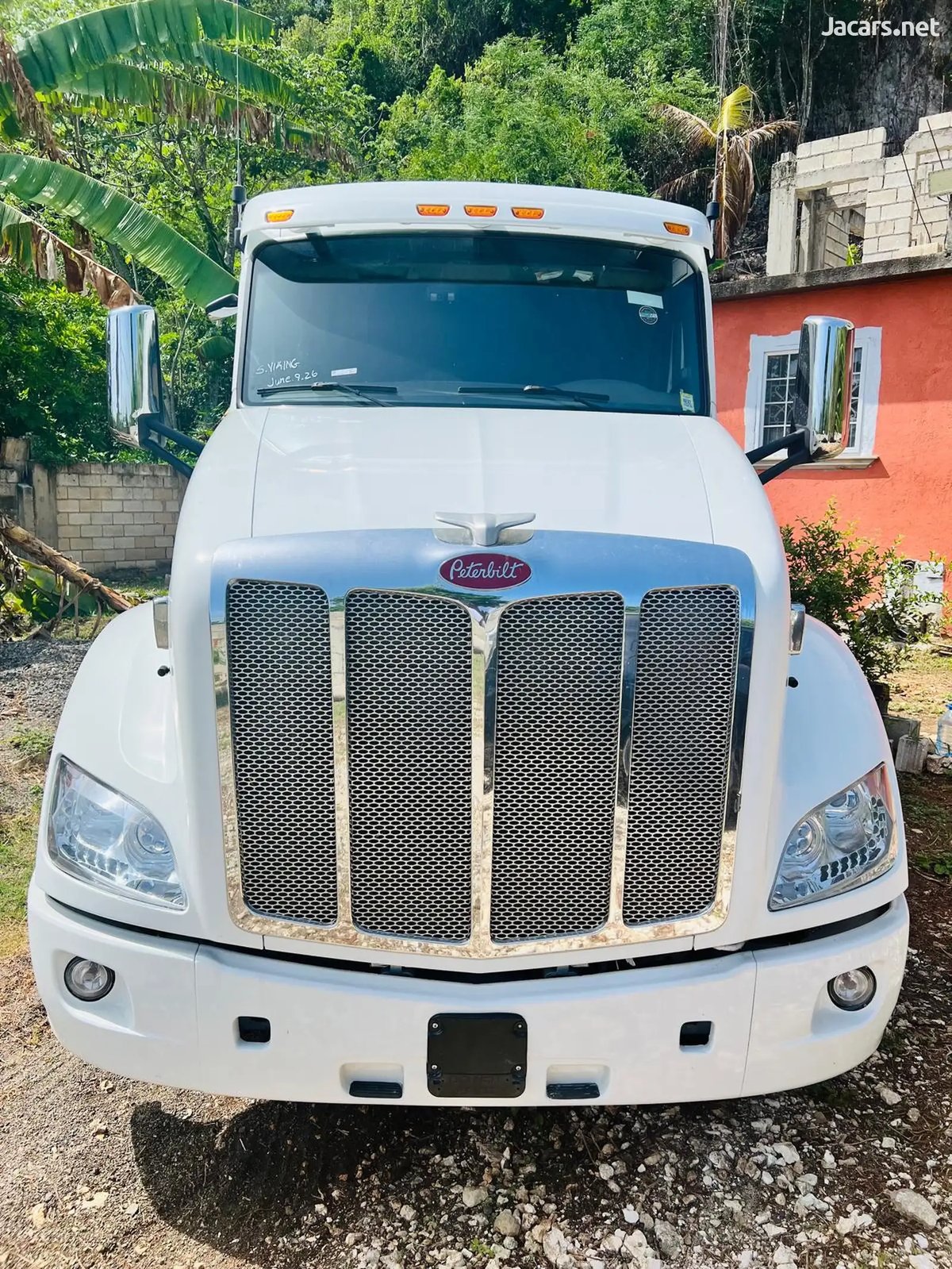2017 PETERBILT 579