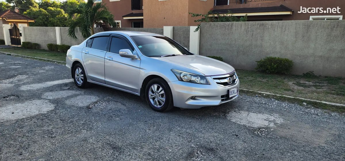 2010 HONDA Accord