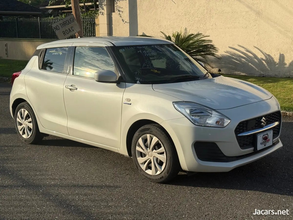 2020 SUZUKI Swift