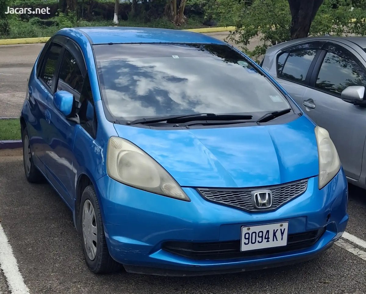 2010 HONDA Fit