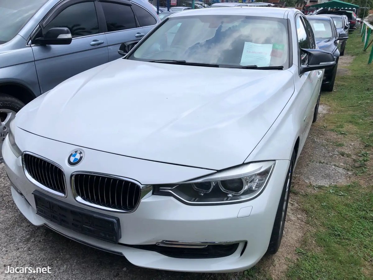 2012 BMW 3-Series