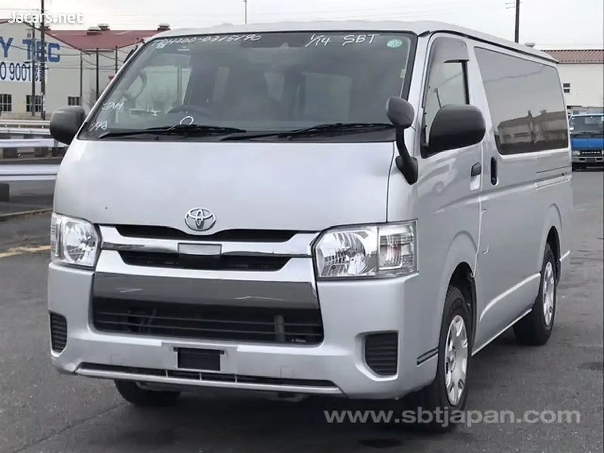 2020 TOYOTA HIACE