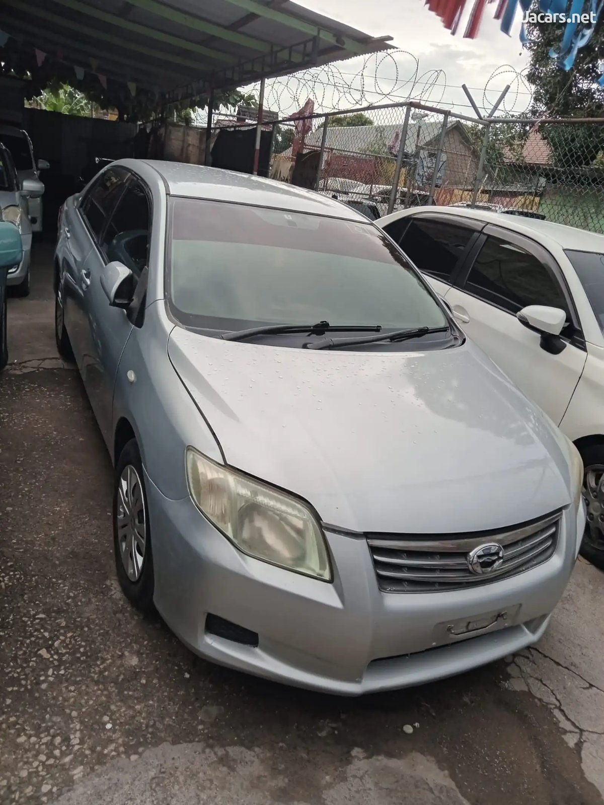 2011 TOYOTA Axio
