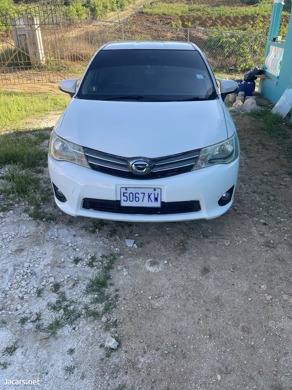 2014 TOYOTA Axio