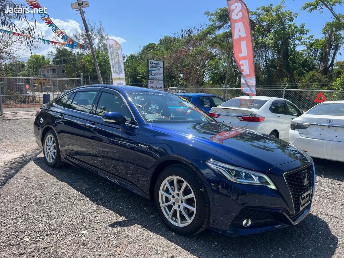 2019 TOYOTA Crown