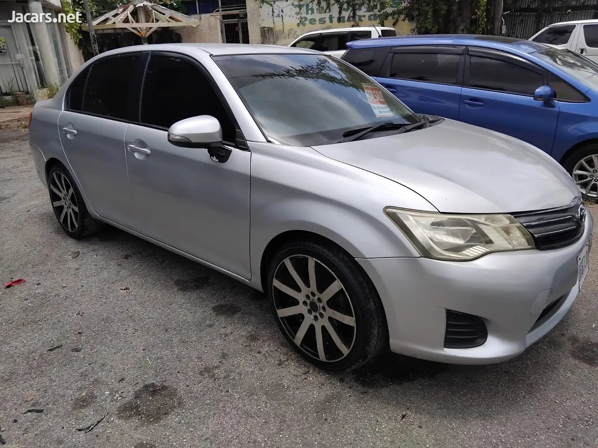 2014 TOYOTA Axio
