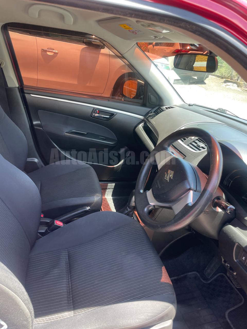 2015 SUZUKI SWIFT