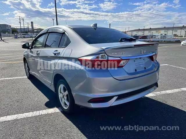 2018 HONDA GRACE HYBRID