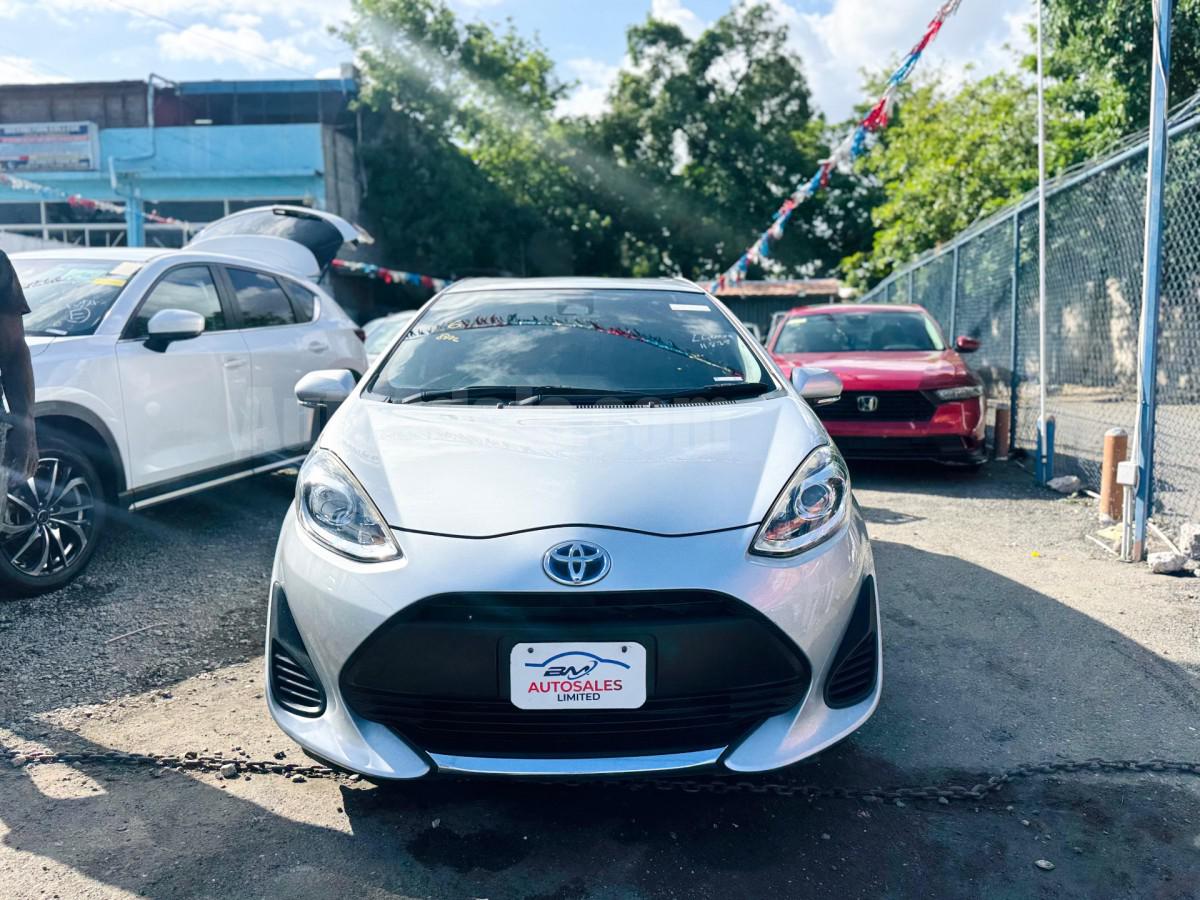 2020 TOYOTA AQUA S