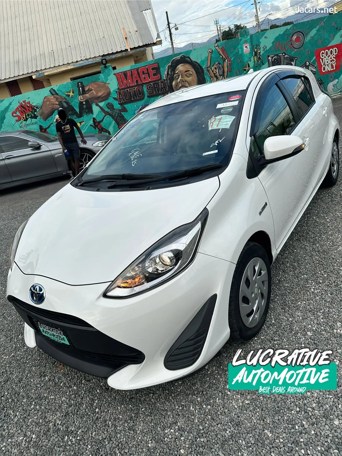 2019 TOYOTA Aqua