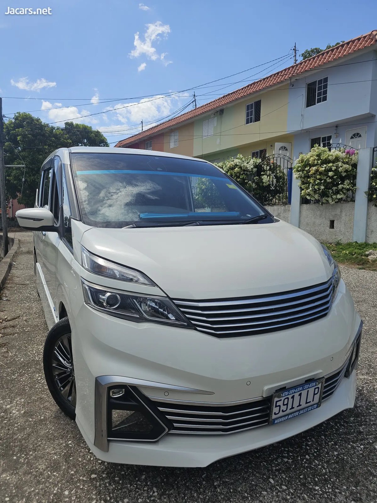 2016 NISSAN Serena