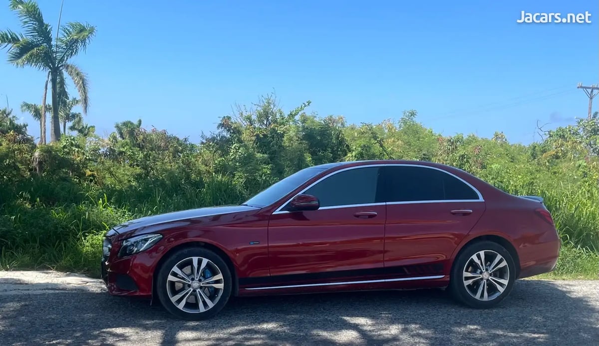 2018 Mercedes-Benz C-Class