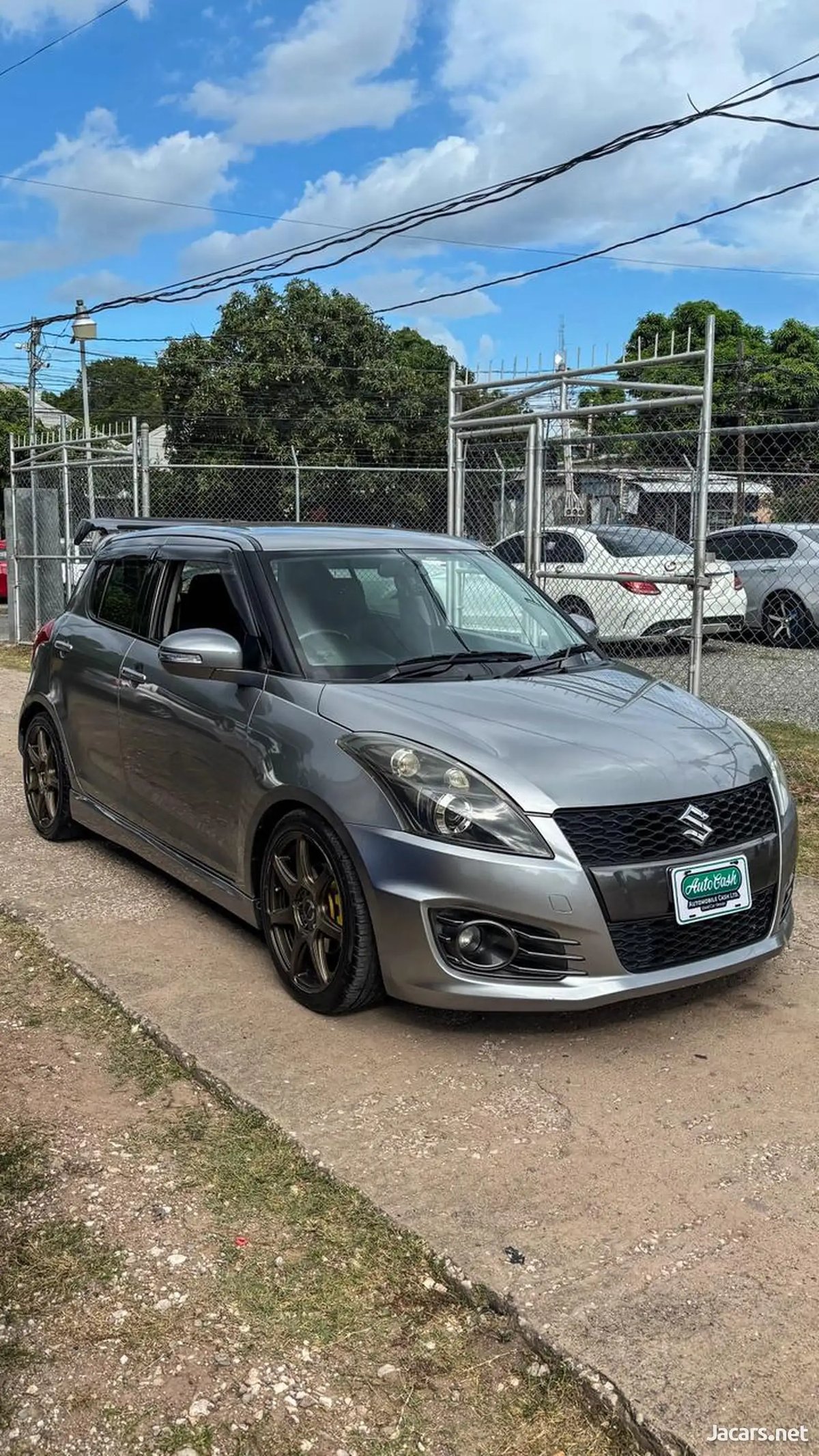 2014 SUZUKI Swift
