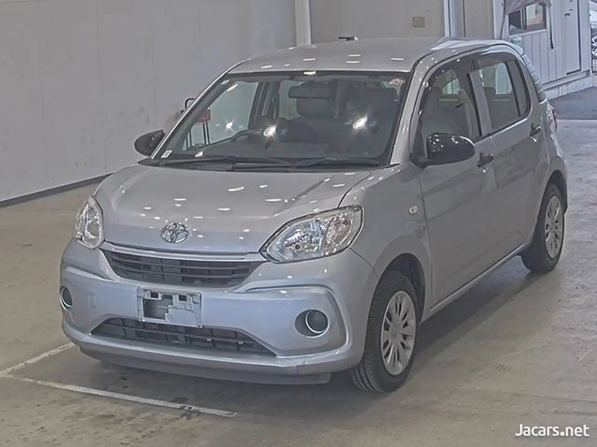 2020 TOYOTA Passo