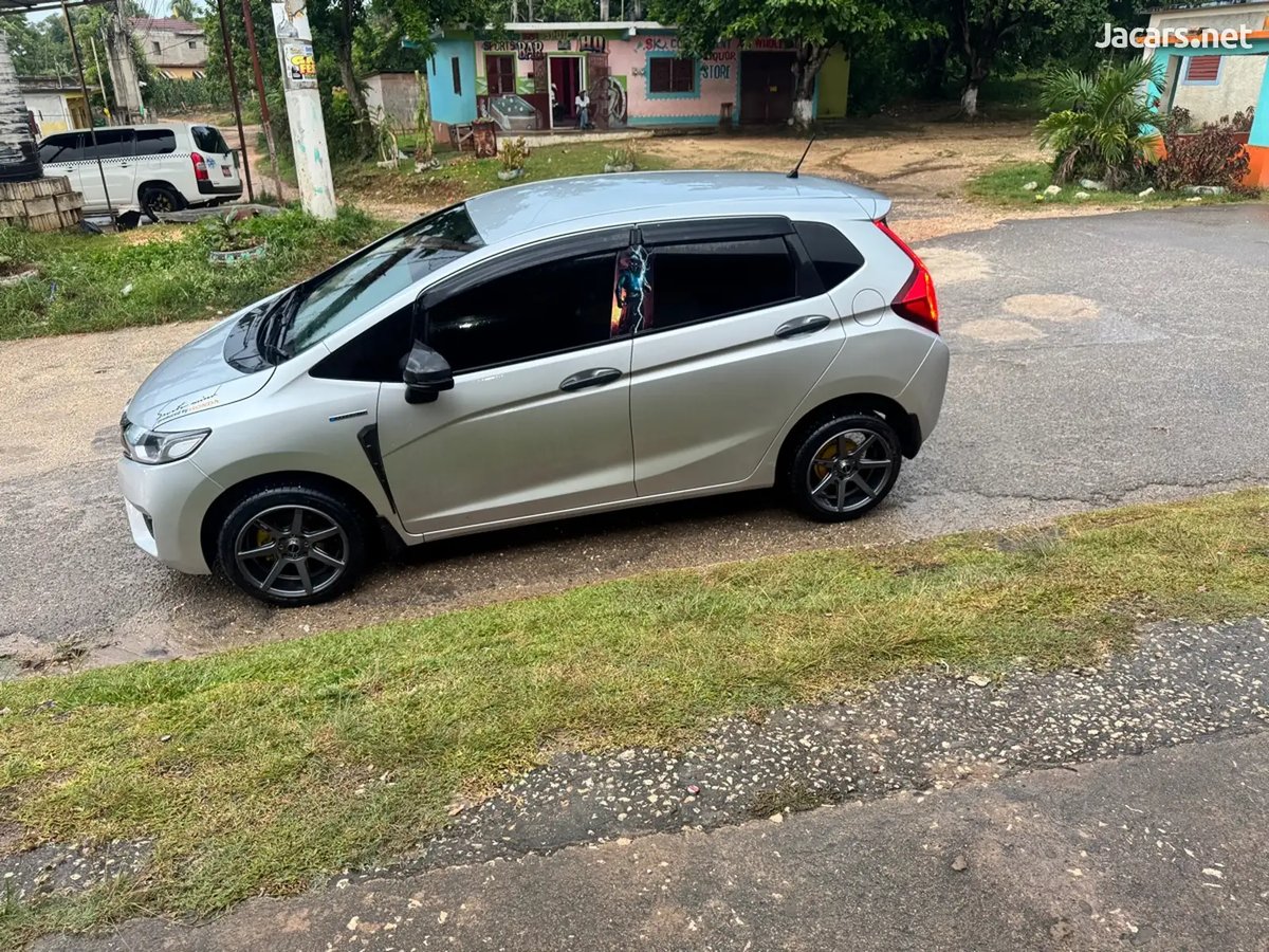 2016 HONDA Fit