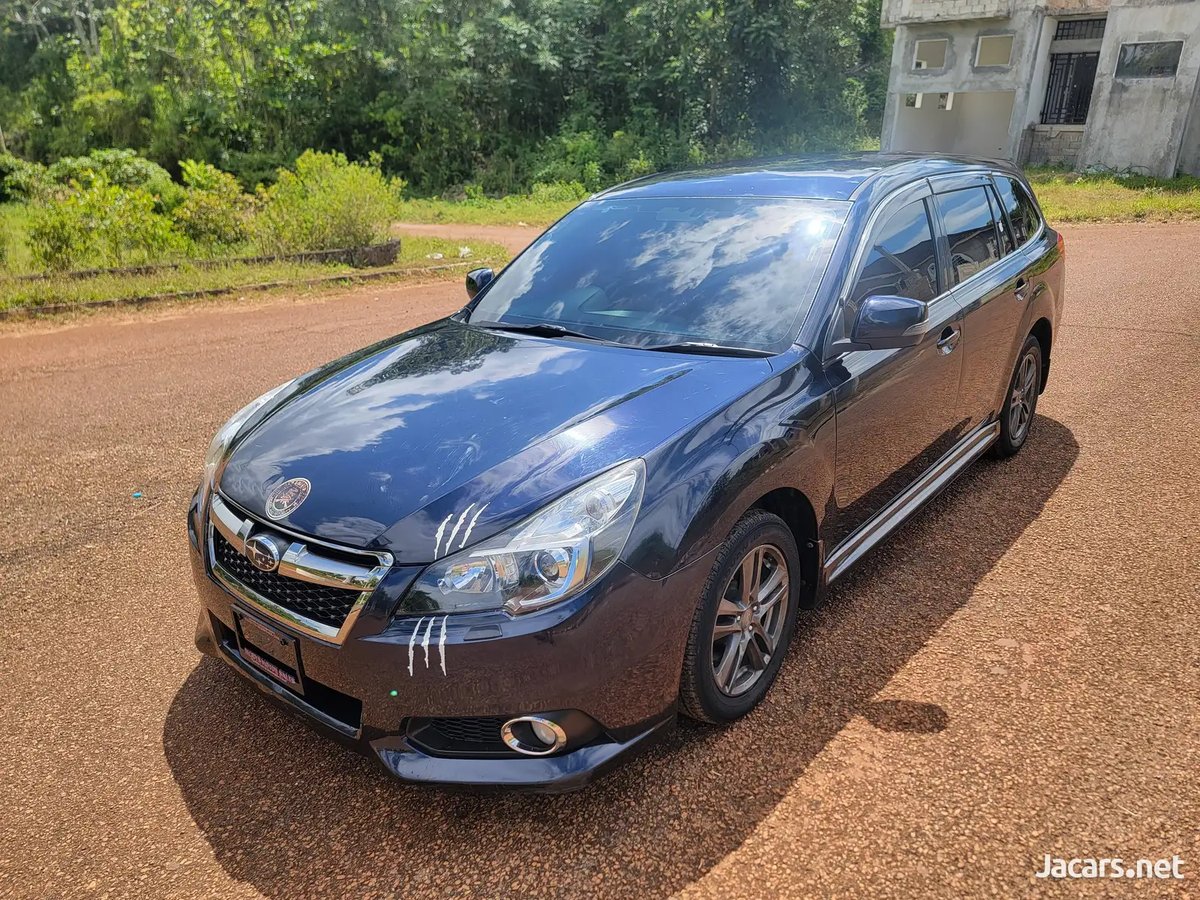2013 SUBARU Legacy